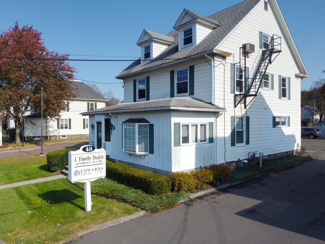 commercial real estate for sale in Newtown, CT