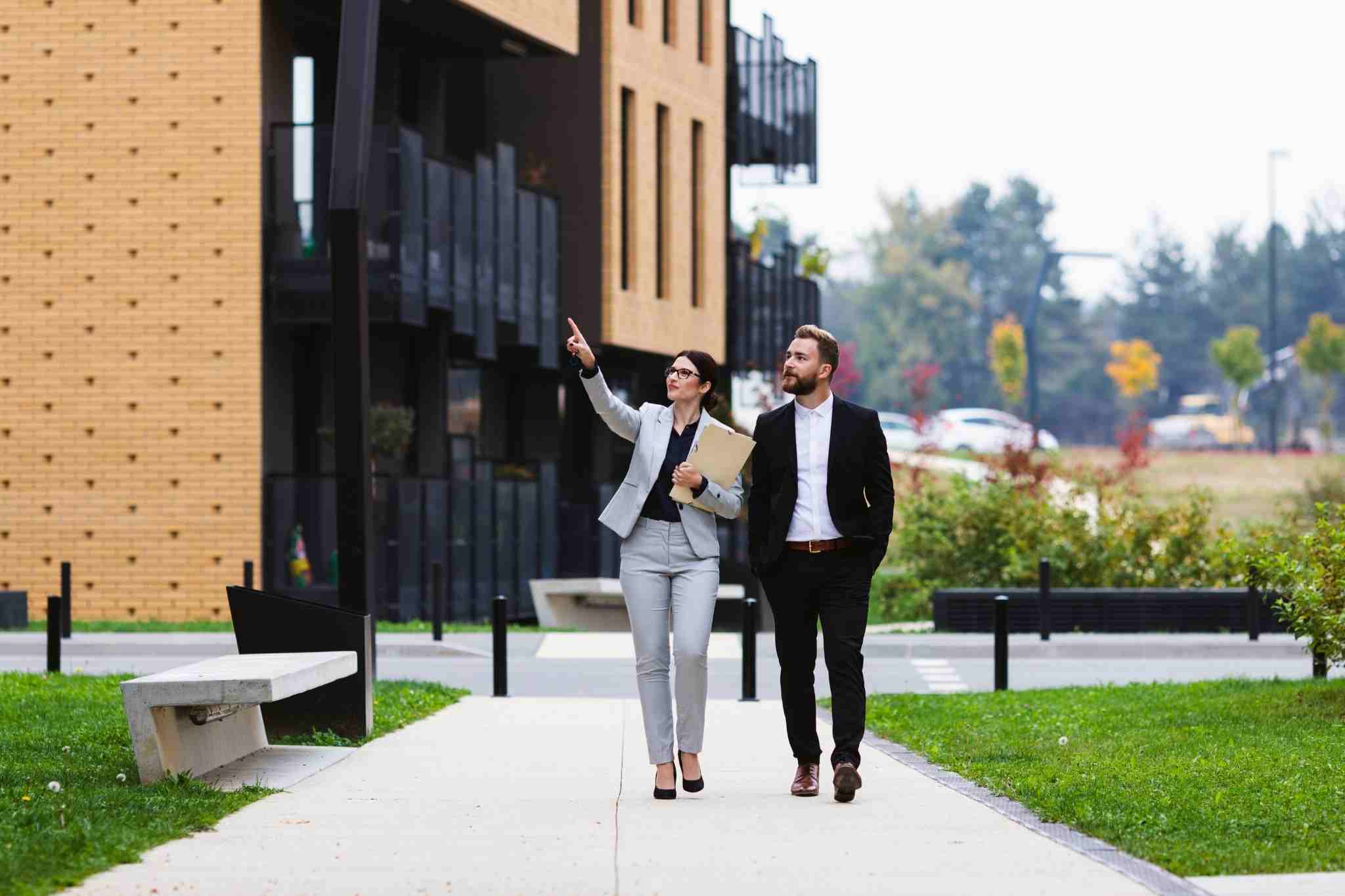 Commercial Real Estate Broker
