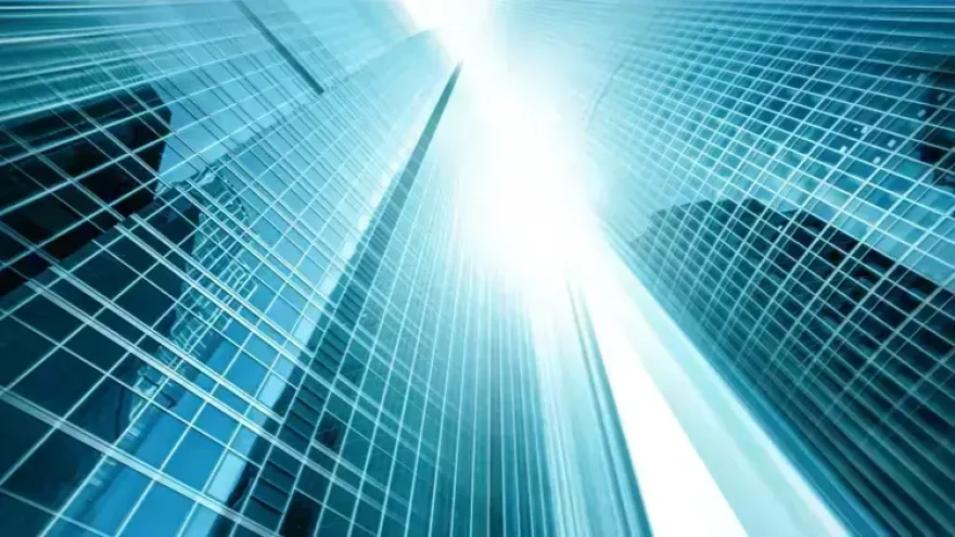 Finding the Perfect Commercial Real Estate for Lease: Why You Need a Central Warehouse